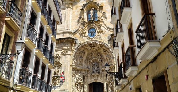 San Sebastián: Historic Center Walking Tour with Local Guide