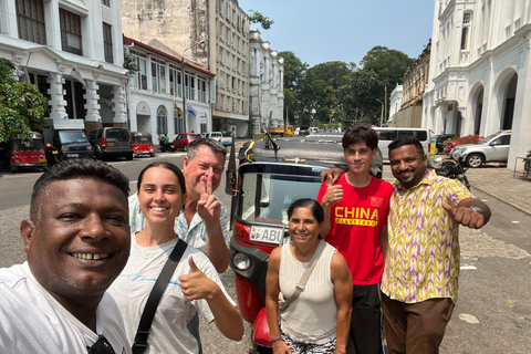 Colombo: Private Tuk Tuk Tour with Hotel Pickup