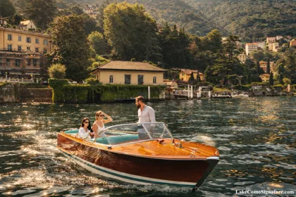Private Vintage-Bootstour auf dem Comer See mit Prosecco Private Vintage-Bootstour auf dem Comer See mit Prosecco