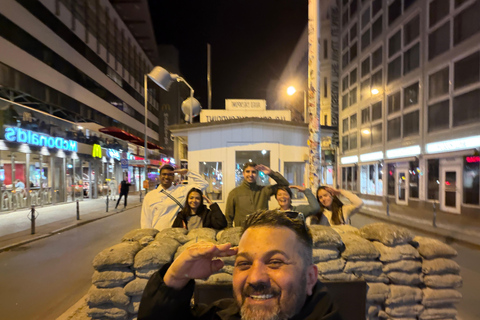 Berlin Night Walking Tour - Iconic Illuminated Landmarks Private Berlin Sunset Walking Tour - Iconic Landmarks