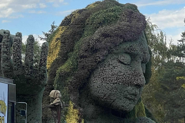 Montreal Private City Car Tour with Local Guide