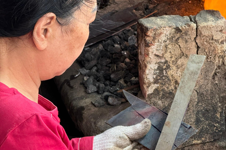 河内：在火中锻造——传统刀匠河内铁匠工坊：提供接送服务