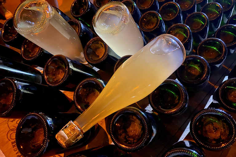 Privater Champagner Grand Vintage Taittinger, Veuve Clicquot