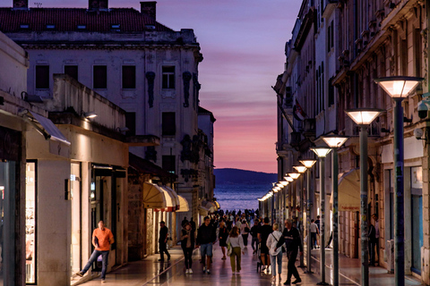 Private tour: Split by nightTour privato: Spalato di notte