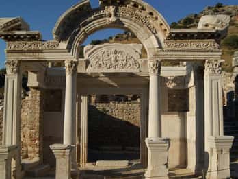 Shore Excursions: 3 Hours Easy Ephesus Tour