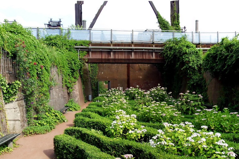 Poszukiwanie skarbów GPS w starej hucie żelaza w Duisburskim Parku Krajobrazowym