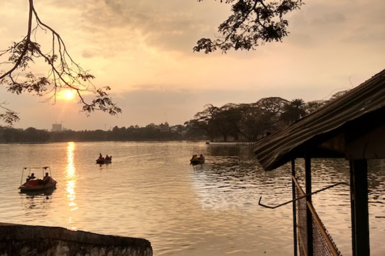 Bangalore Evening Tour with Sunset View Bangalore Evening Tour with Dinners