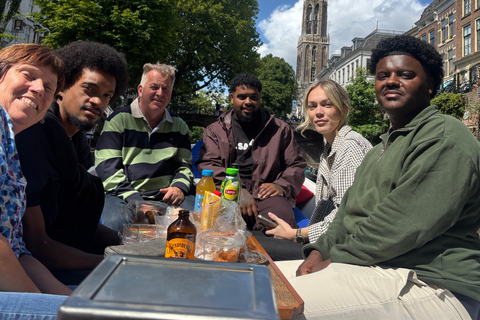 Utrecht: Private Electric Boat Tour with Local Skipper 3 hours long tour
