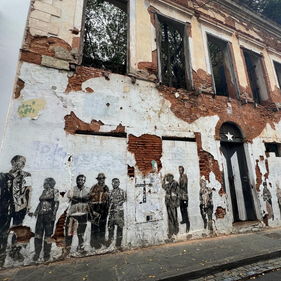 Colagem de mídia