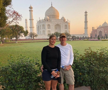 From Delhi: Private Taj Mahal & Agra Tour with 5* Lunch