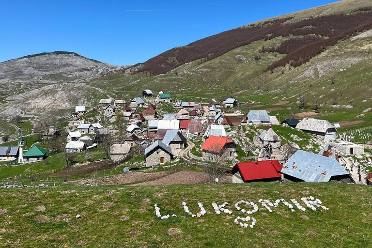 From Sarajevo: Hiking Tour to Lukomir Village From Sarajevo: Private hiking tour to Lukomir Village
