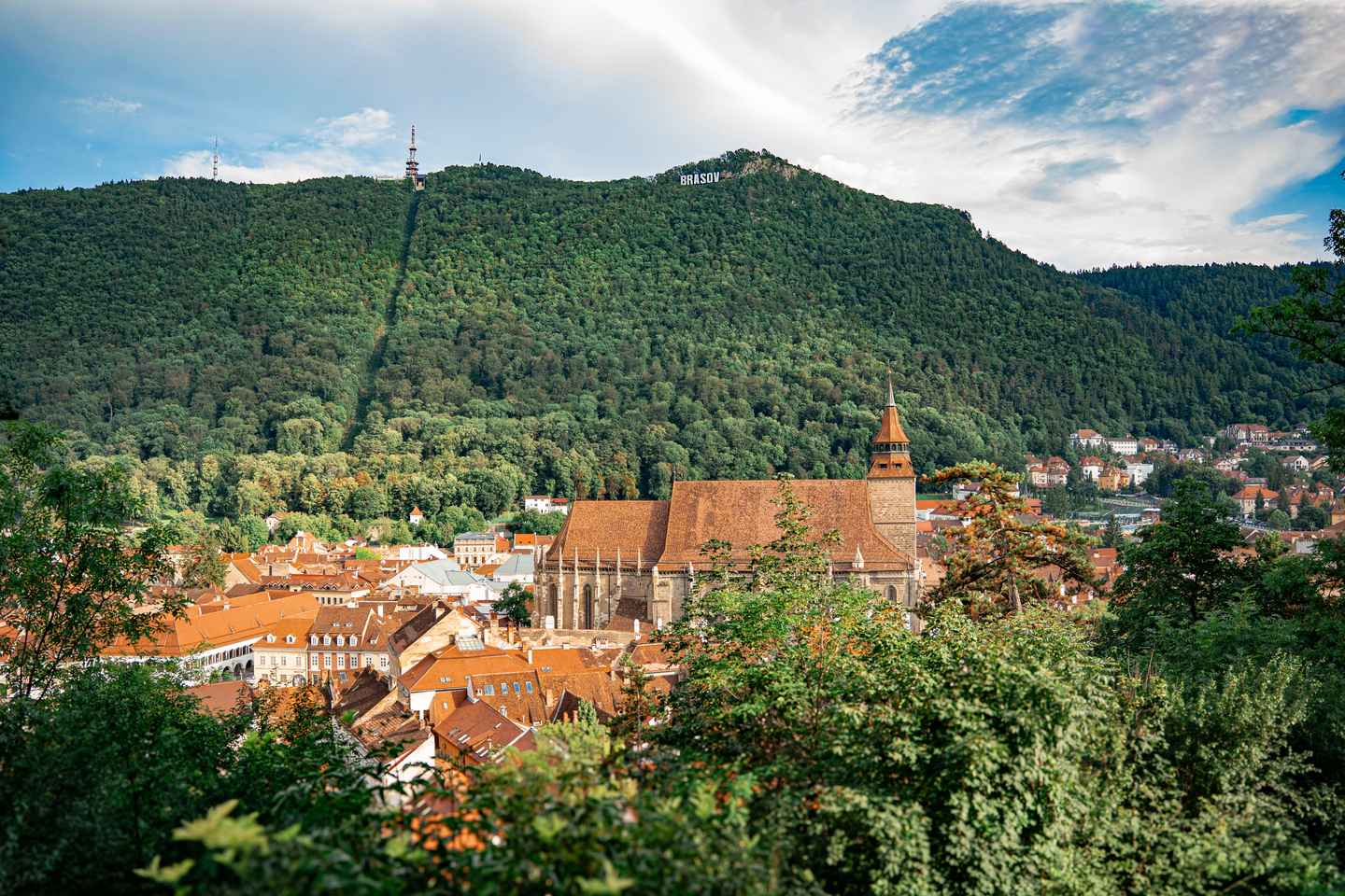 Brasov: Photo Walking Tour with Professional Photos