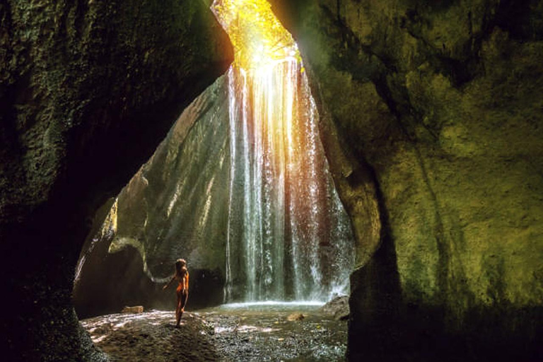 Bali: Gate of Heaven & Ubud Instagram Tour with Guide Gate of Heaven & Ubud Instagram (All Fees Included)