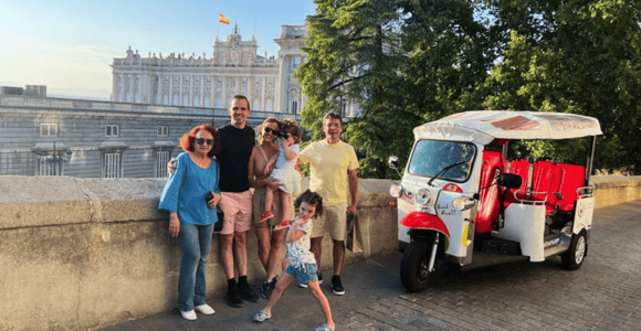 Madrid mit dem Eco Tuk: private Tour, wähle deine Dauer!