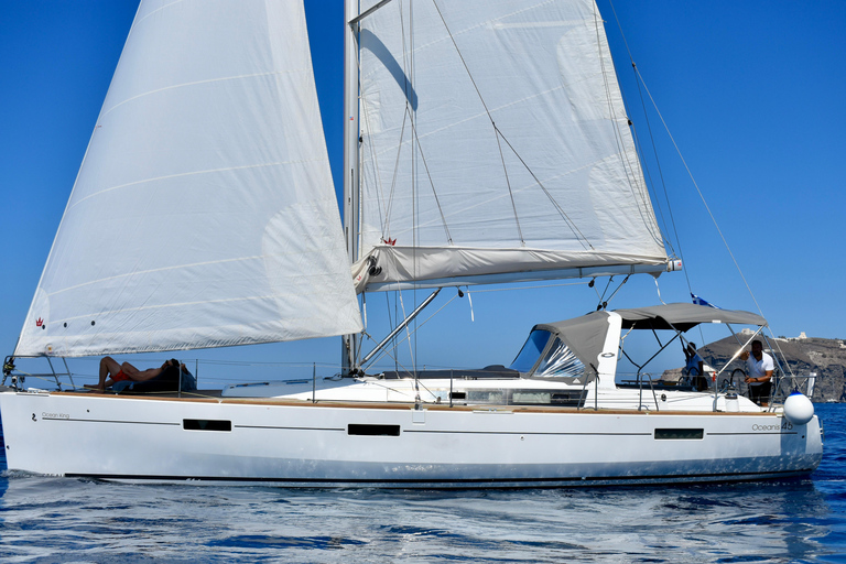 7-Day Crewed Charter "The Cosmopolitan" Beneteau Oceanis 45