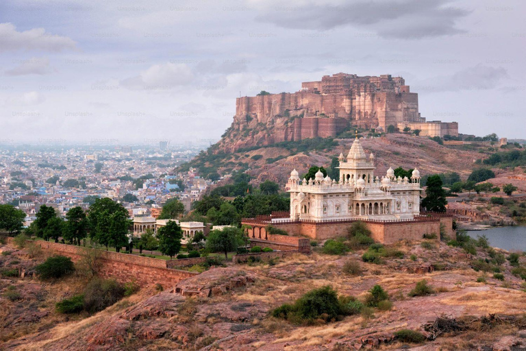 Splendor of Rural Rajasthan Guided Tour (04 Nights /05 Days) 05 Days, Rural Rajasthan Village Tour with 04- Star Hotels.