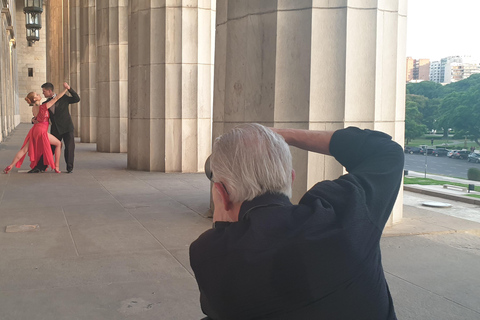 Buenos Aires: Sessão fotográfica privada de Tango com bailarinos PROBuenos Aires: Sessão fotográfica privada de tango na Plaza de Mayo