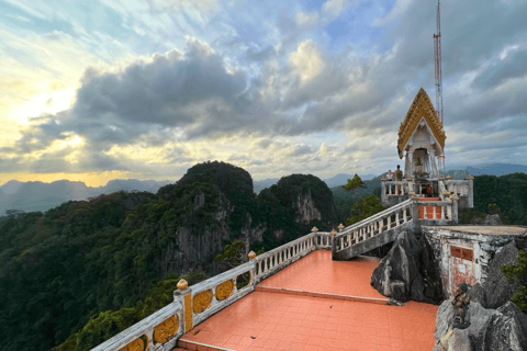 Krabi : Visite du temple de la grotte du tigre au coucher du soleil