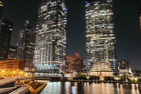 Chicago: Fireworks Cruise with Lake or River Viewing Options 45-Minute River Fireworks Cruise from Michigan Avenue