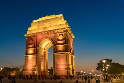 Delhi: Night Tour with Rickshaw Ride and Street Food Private Tour with Rickshaw Ride and Food Tasting