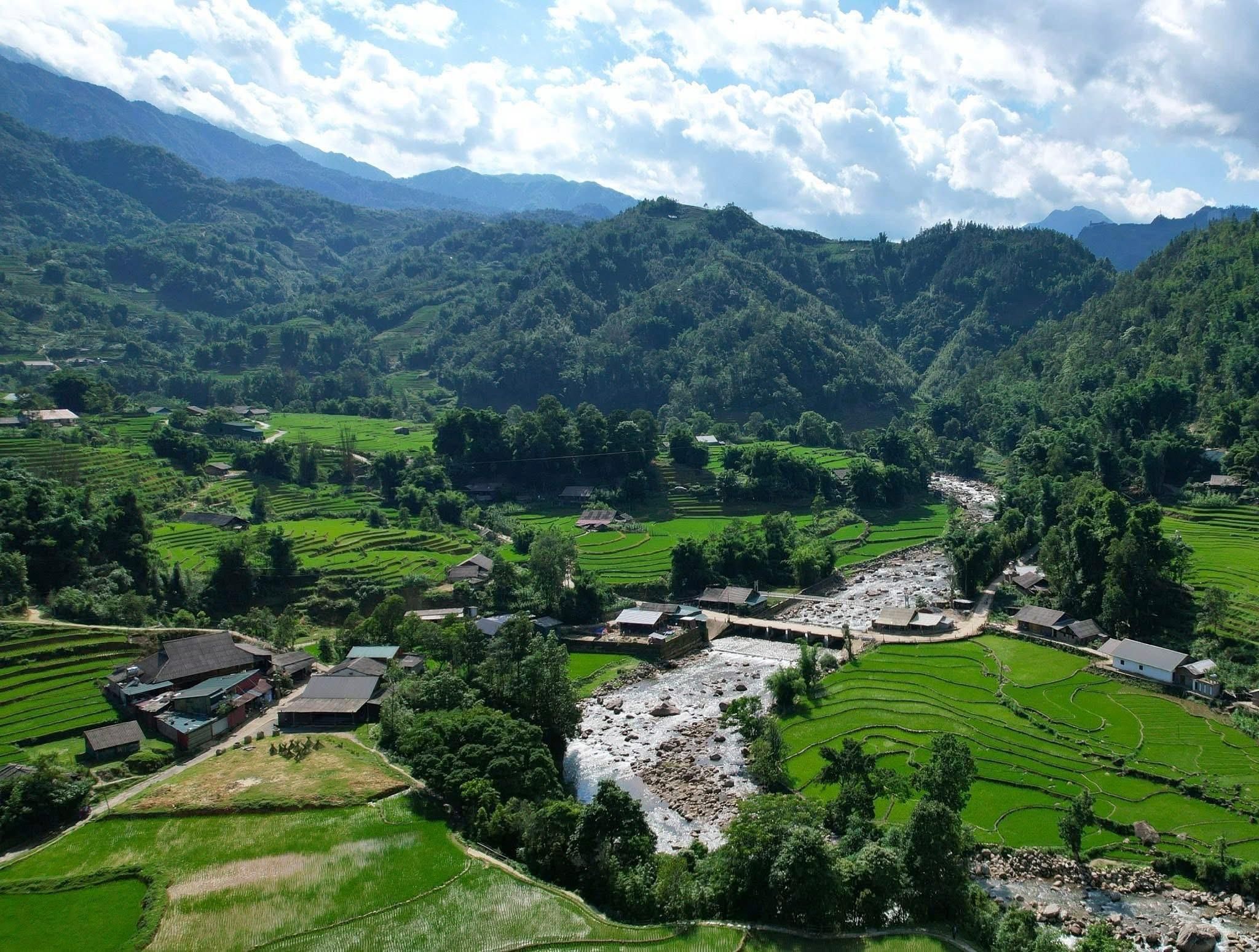 Sa Pa: Wanderung durch die Dörfer Y Linh Ho, Lao Chai und Ta Van (Tagestour)