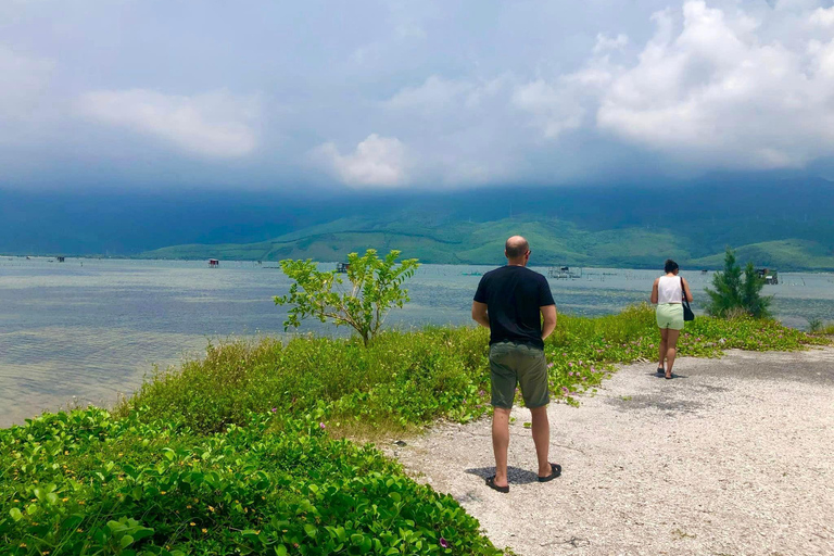 Von Hue aus: Hoi An Bustransfer mit Hai Van Pass &amp; Marmor ...