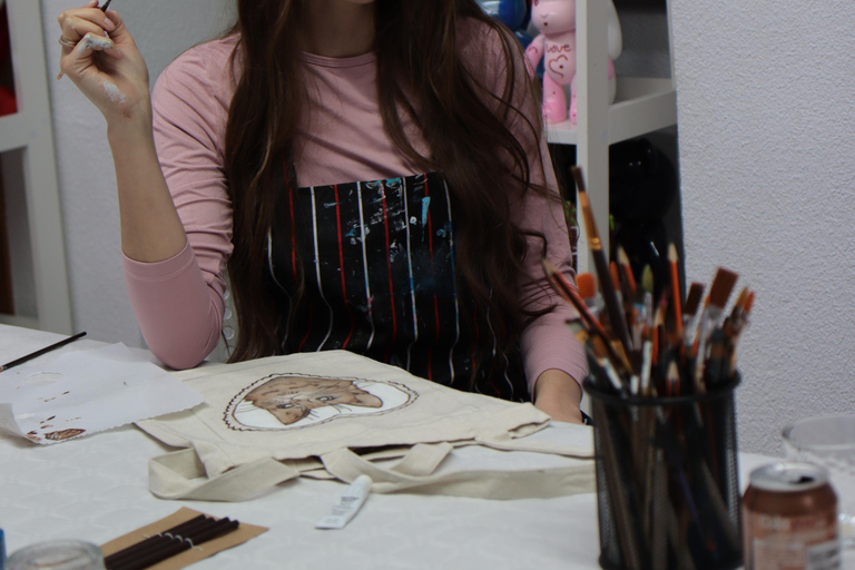Alicante: Design Your Own Tote Bag Art Workshop