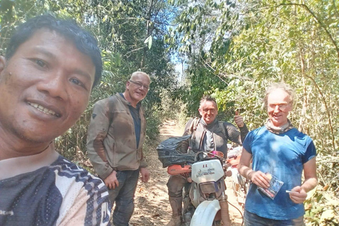 Aventura de 21 dias no Camboja de motocicleta