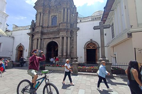 Quito: 360º bicycle tour Quito: 360º bicycle tour private tour