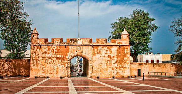 Punta Cana: Santo Domingo Day Trip with Columbus Lighthouse