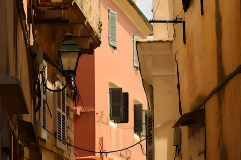 Se perdre dans les ruelles de la vieille ville de CorfouVisite à pied de la ville de Corfou : Histoire et culture