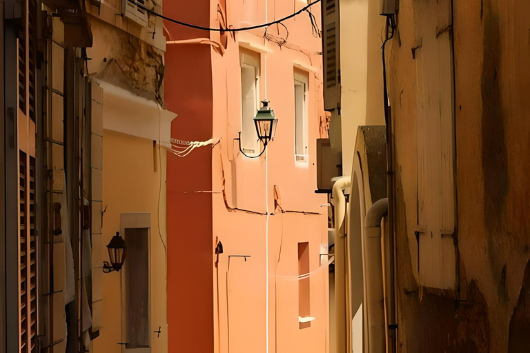 Se perdre dans les ruelles de la vieille ville de CorfouVisite à pied de la ville de Corfou : Histoire et culture