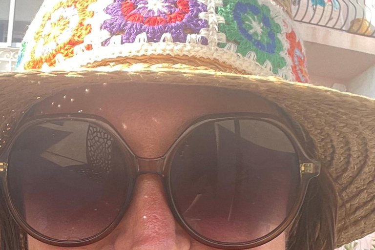 Provence Gourmet Market & Village Tour: Aix, Cucuron, & Lourmarin