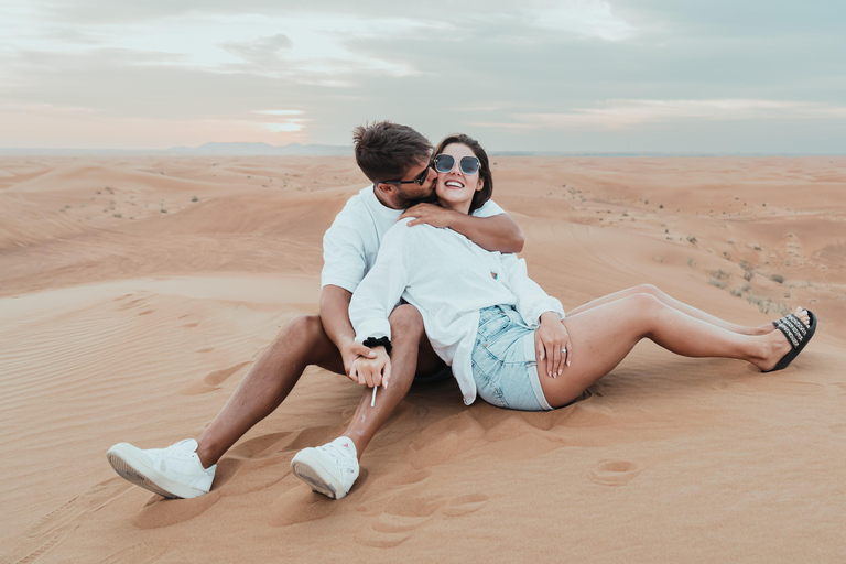 3000cc duinbuggyrit met zandboarden - Rode duinenDuin Buggy Avontuur +Zandboarden - Dubai Rode Duinen