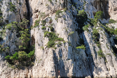 Cassis: Day of Sea Kayaking in the Calanques National Park Cassis: Sea kayaking day in the Calanques National Park