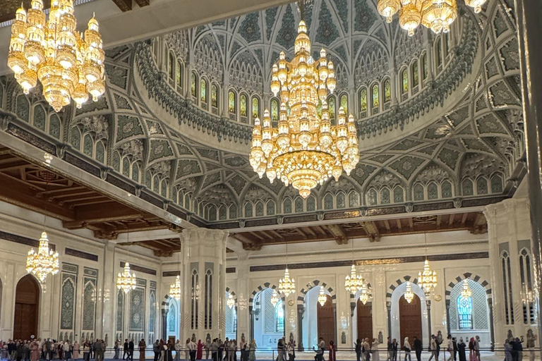 Understanding Oman – Cultural city tour in German in Muscat.