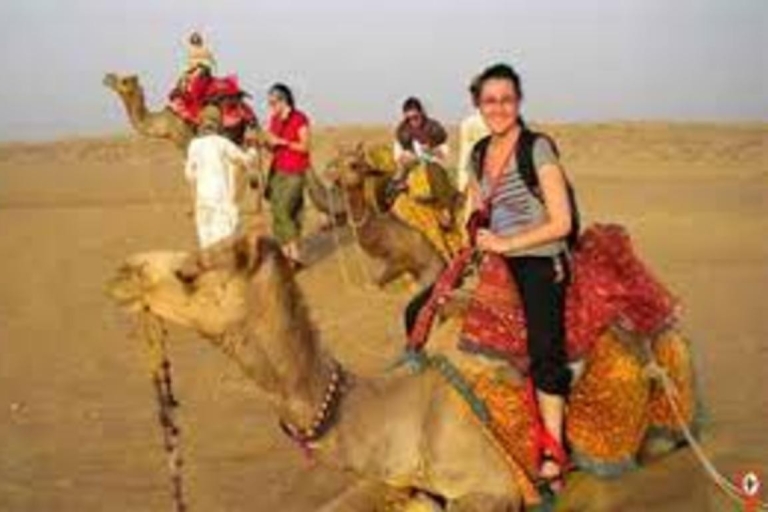Depuis Jodhpur : Osian Desert Camp avec safari à dos de chameau ou en jeep