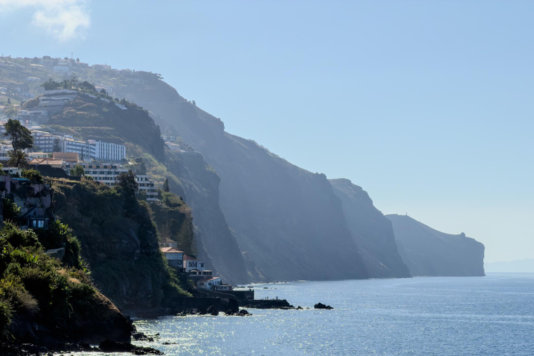 Funchal: Monte Toboggan & Old Town Private Tuk-Tuk Tour