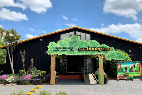 Auckland: Wai-O-Tapu and Lake Taupo Private Day Tour