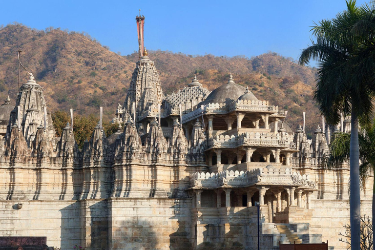 Visite privée d'une journée à Kumbhalgarh et Rankapur au départ d'Udaipur