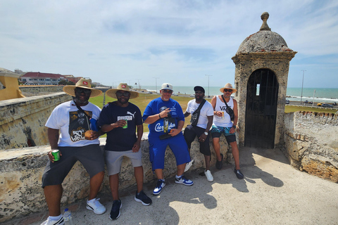 Cartagena: Walking Tour - 6 Language Options