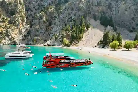 Rhodes: Cruise to Symi & St George's Bay with Hotel Transfer