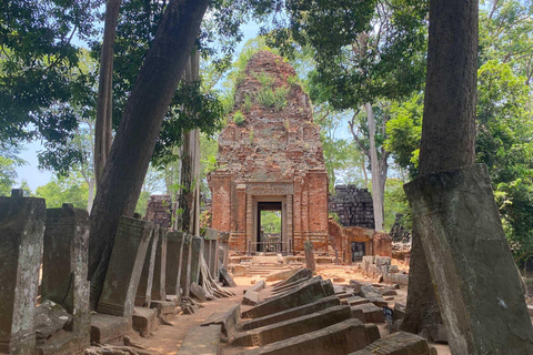 Pyramid Temple Koh Ker Group Day Trip from Siem ReapKoh Ker Temple Group Day Trip With English Speaking Driver