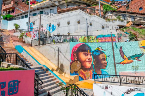 Medellin : Visite des graffitis Comuna 13