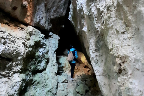 Gozo Unveiled: Caminhada guiada com Bouldering