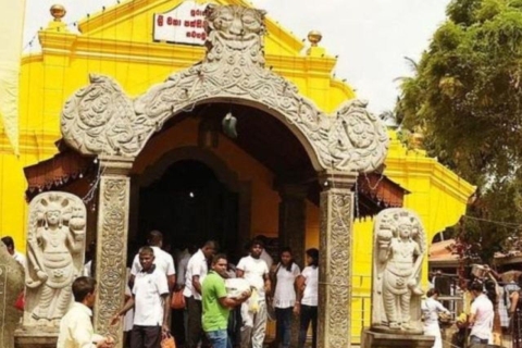 Colombo : Circuit des temples à la campagne en tuk-tuk ou en voitureCircuit des temples à la campagne en tuk-tuk