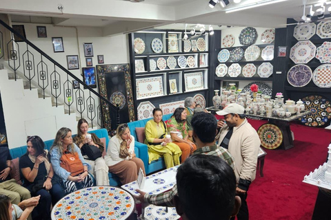 Shopping tour with Your Personal Lady Guide from Jaipur:- private lady guide & car