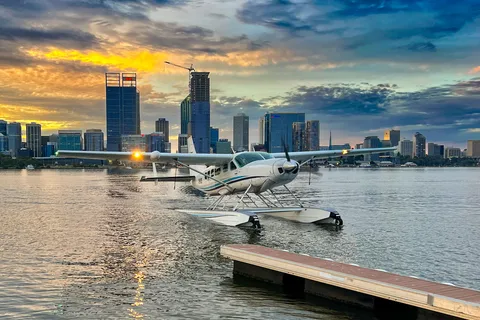 From Perth: Seaplane Flight to Rottnest Island with Lunch