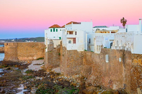 Voyage dans le temps : Escapade d'une journée à Tanger et Assilah