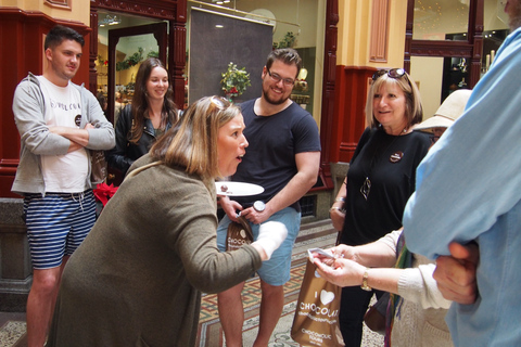 Melbourne: Guided Chocolate Walking Tour of the city